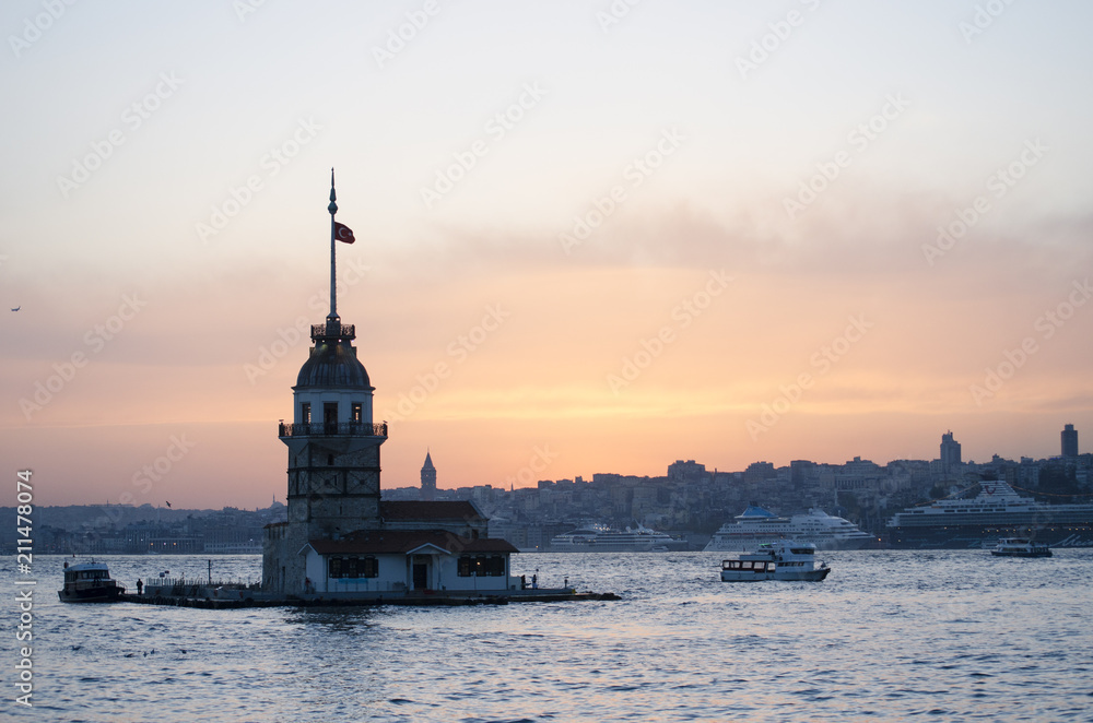 Fototapeta premium Kız Kulesi, Maidens Tower
