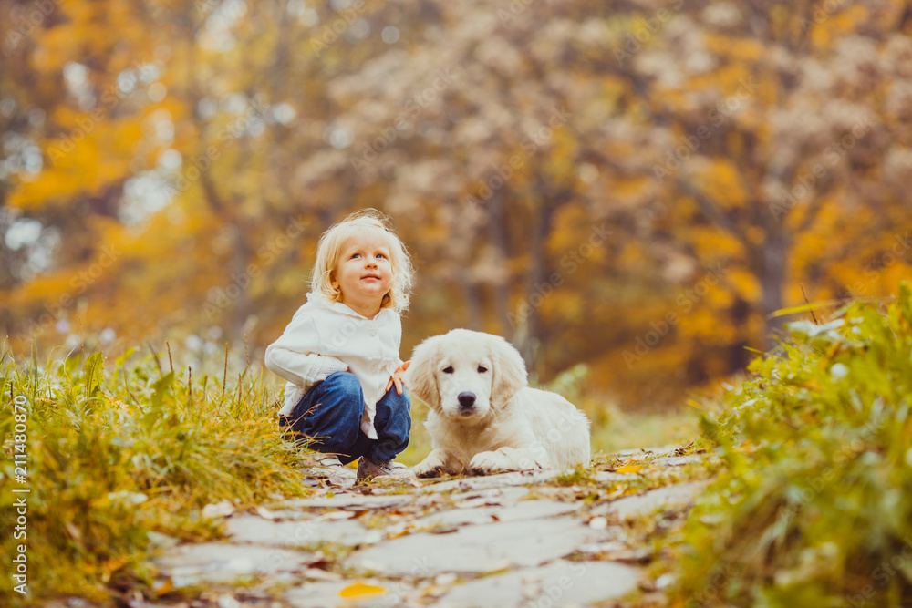 Light friendship on a cloudy day Light friendship on a cloudy day