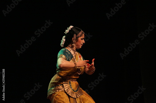 bharatha natyam is one of the eight classical dance forms of india.it is from the state of tamil nadu.