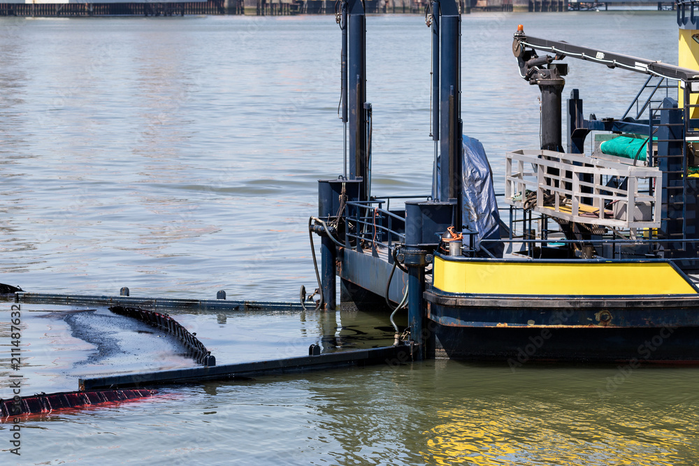 oil-spill response vessel cleaning pollution in the water