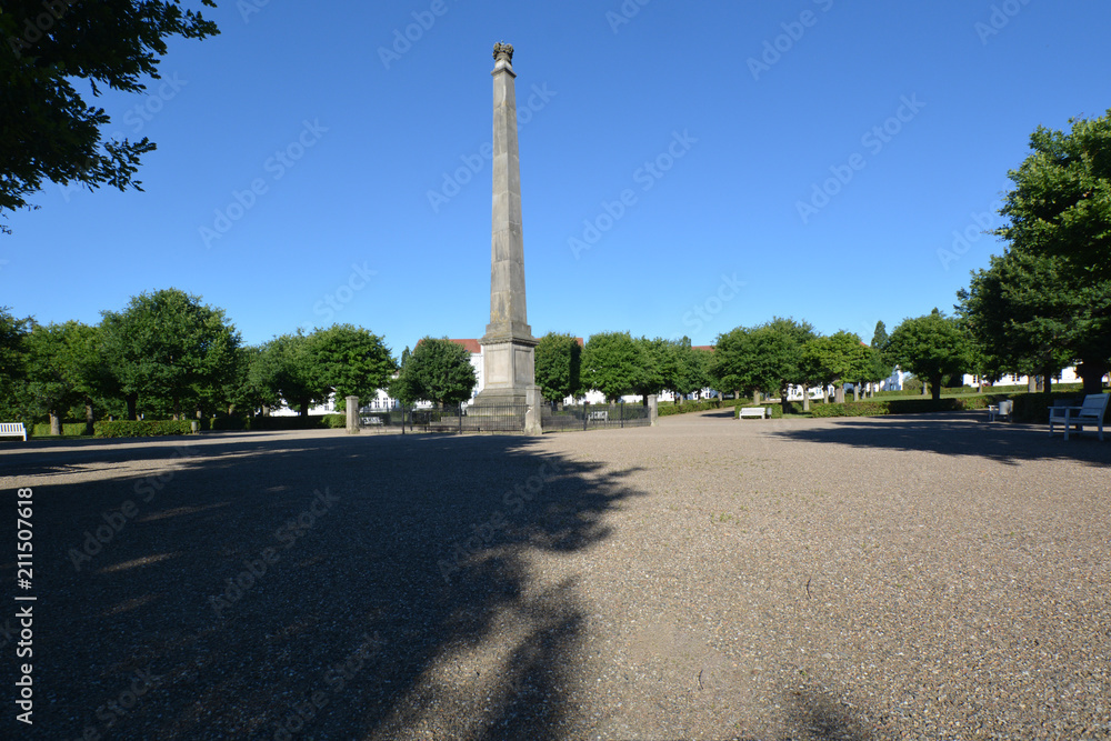 Obelisk am Circus in Putbus auf Rügen