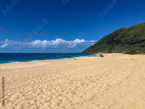 Strand an der Westk  ste Oahu  Hawaii