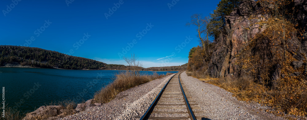 Devils Lake Wisconsin Fall