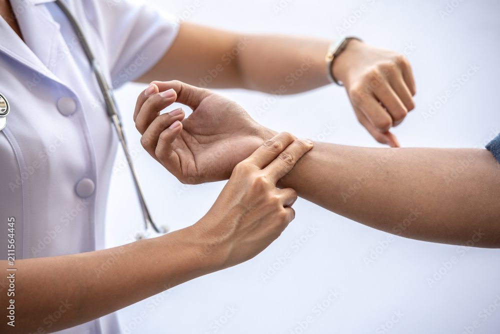 Traditional Chinese medicine checking pulse, information of the condition of the internal organs, reflects the state of Qi (energy) and blood in the body. Traditional Chinese medicine checking pulse, information of the condition of the internal organs, reflects the state of Qi (energy) and blood in the body.