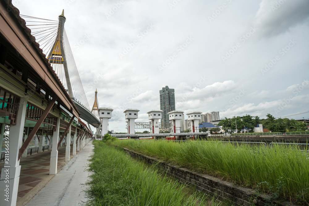 Obraz premium The Bhumibol bridge