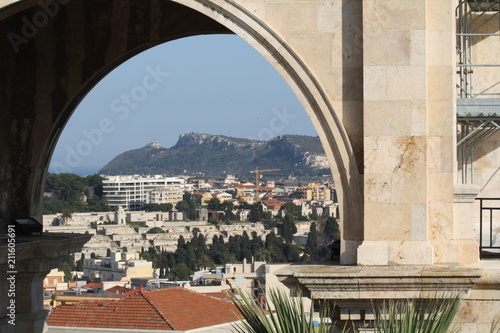 Città di Cagliari vista dall'arco del Bastione di Saint Remy photo