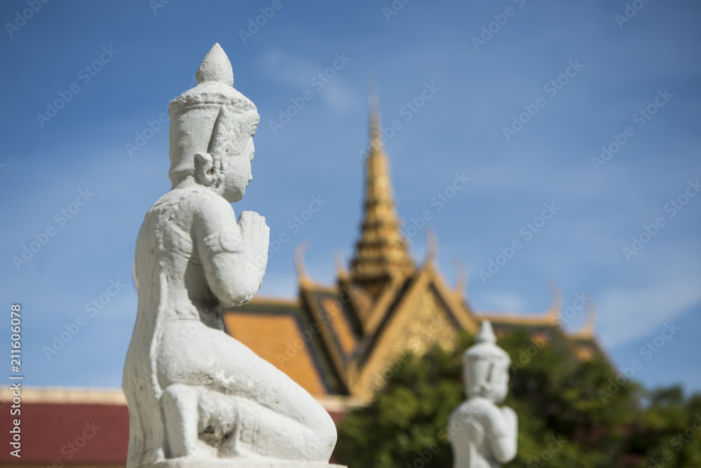 CAMBODIA PHNOM PENH ROYAL PALACE