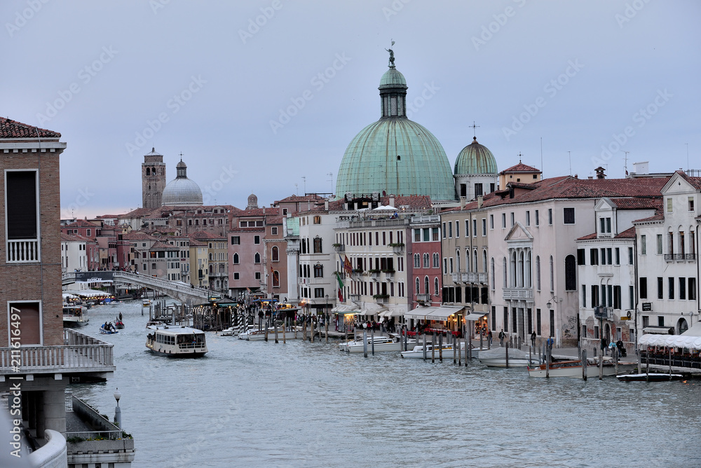 Canal Grande Venezia Biennale tempo