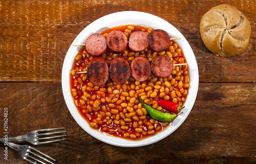 Beans with grilled sausage