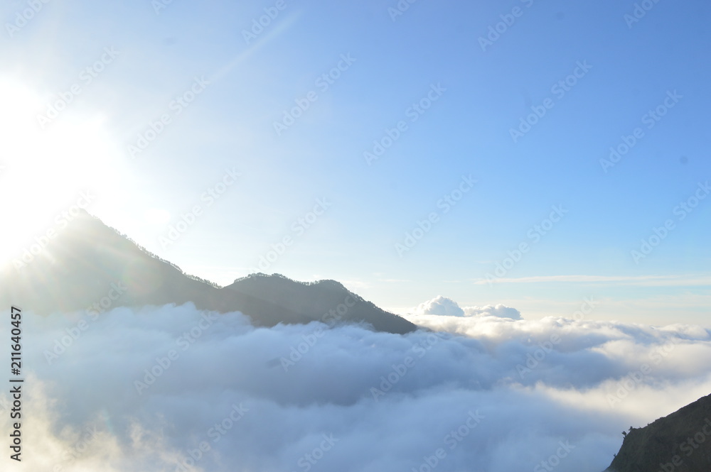 Beautiful Sunshine in White Cloud Mountain