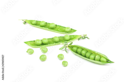 Wallpaper Mural green peas isolated on white background Torontodigital.ca