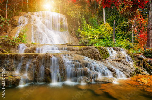 Fototapeta Naklejka Na Ścianę i Meble -  Beautiful waterfall