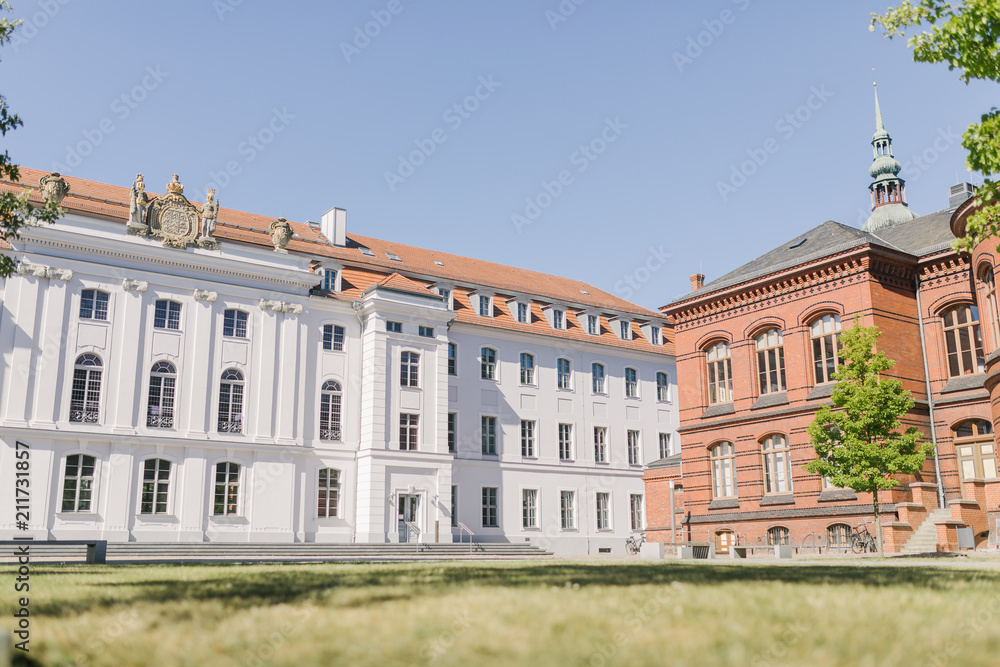 Hauptgebäude und Historischer Campus der Universität Greifswald