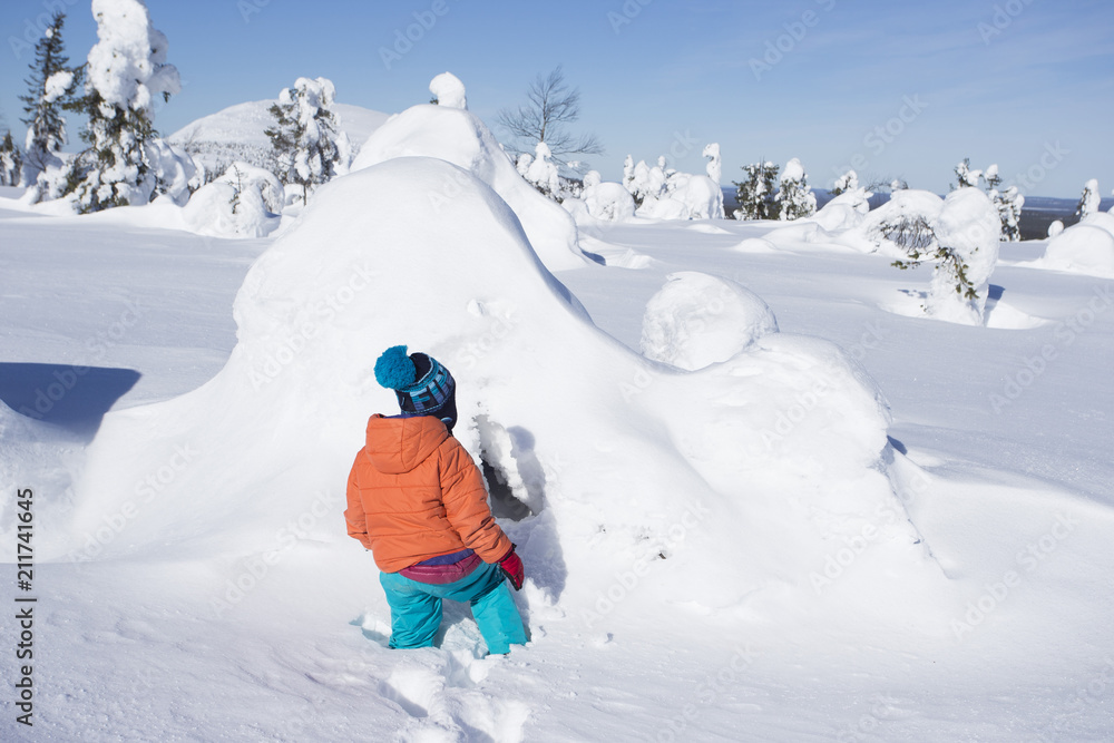 雪景色と子供