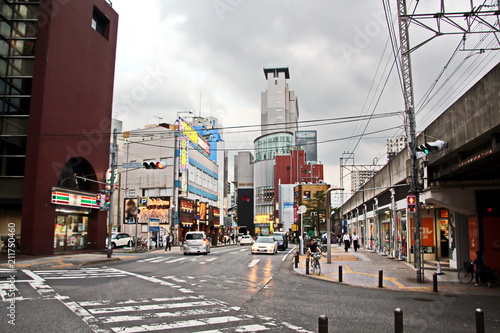 Вид улиц и площадей в дневное и ночное время, город Чиба, Япония 

