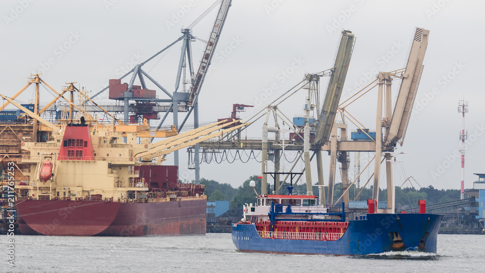 CARGO SHIPS - Freighters in the port of Swinoujscie CARGO SHIPS - Freighters in the port of Swinoujscie