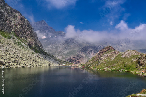 Alto nelle Alpi, in Italia.Pian del Re, lago Fiorenza. © Donka Vasileva