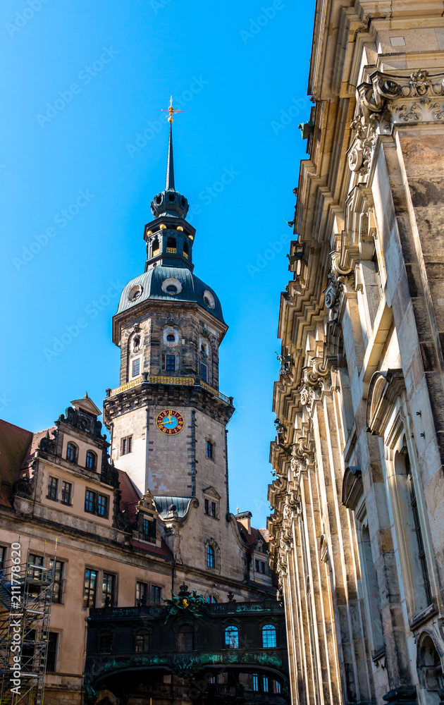 Obraz premium Close-up view of the Hausmannsturm tower in Dresden castle, located near Hofkirche cathedral. Germany landmarks