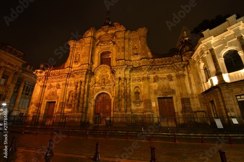 Quito Plaza San Francisco bei nacht