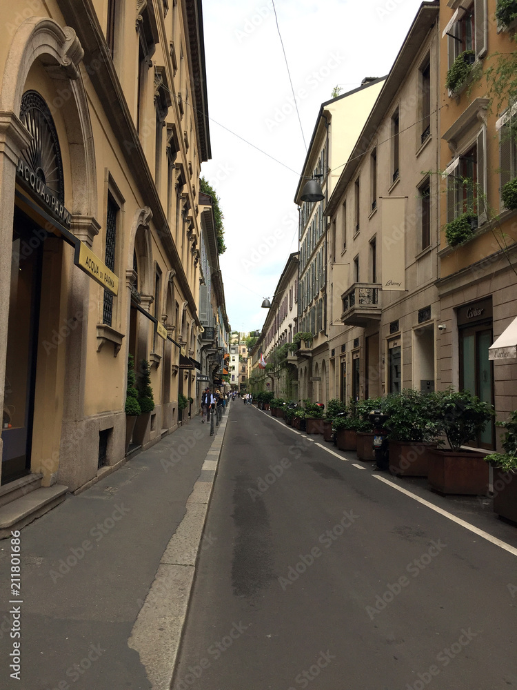 Rue de Milan