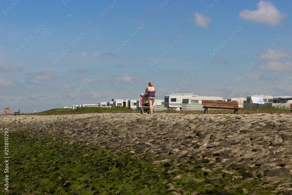 Campingplatz an der Nordsee, Friesland, Niedersachsen am Jadebusen Campingplatz an der Nordsee, Friesland, Niedersachsen am Jadebusen