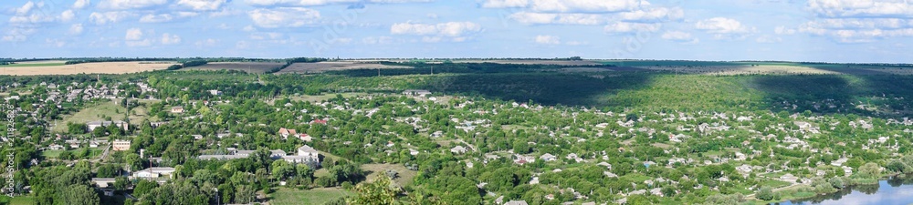 Fototapeta premium green field and blue sky