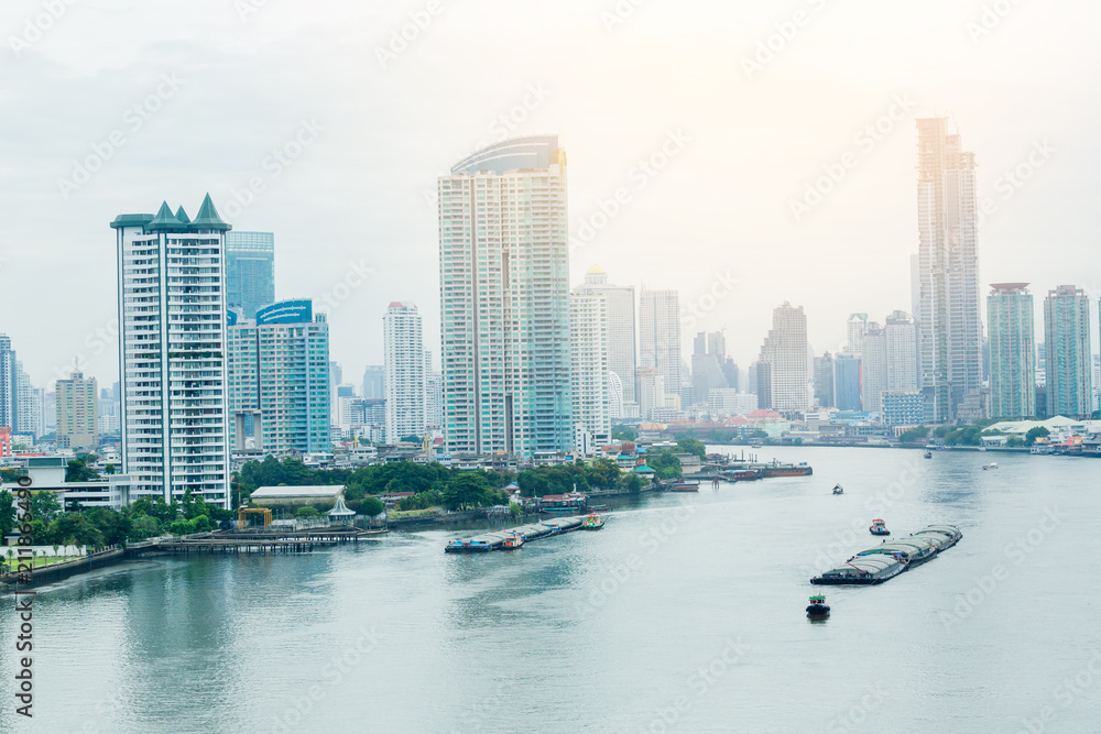 Obraz premium Bangkok office buildings and condominium
