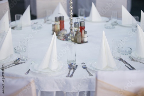 restaurant table settings. wedding table decoration
