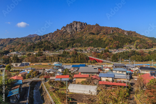 秋の岩櫃山の風景 © nameyasu
