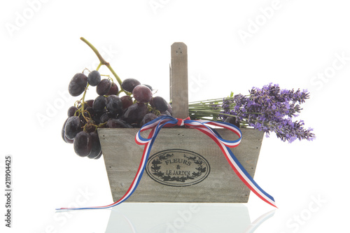 Fototapeta Naklejka Na Ścianę i Meble -  Lavender and grapes in France