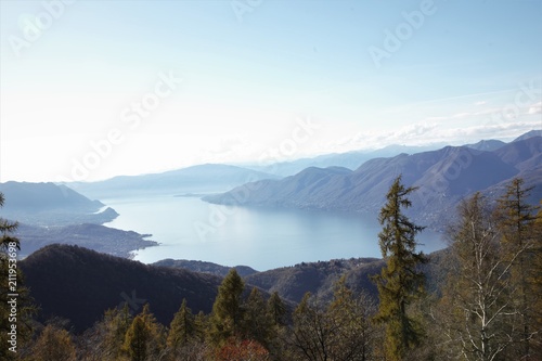 Vista lago maggiore Varese