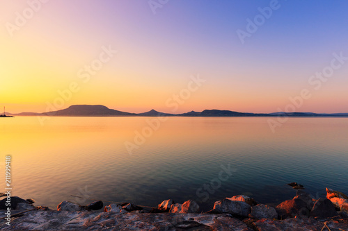 Obraz na płótnie Beautiful sunset in lake Balaton w salonie