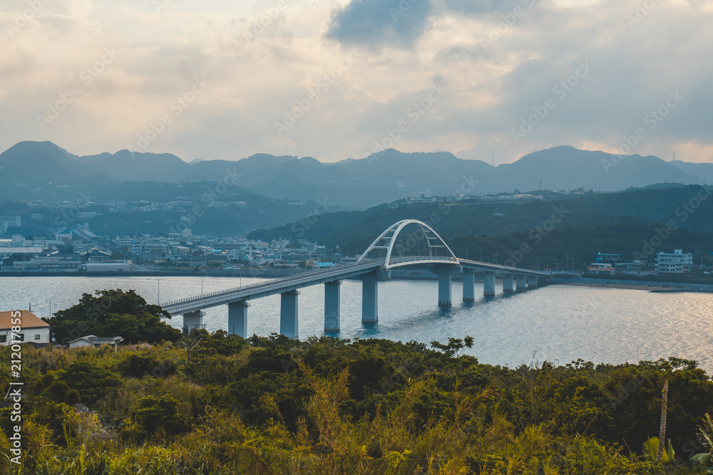 Obraz premium Sesoko Bridge in Okinawa, Japan
