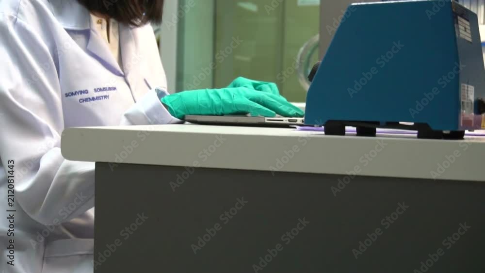 Scientist working in the lab,Make experiments and research to develop products from the company's customers,Work in a modern laboratory Scientist working in the lab,Make experiments and research to develop products from the company's customers,Work in a modern laboratory