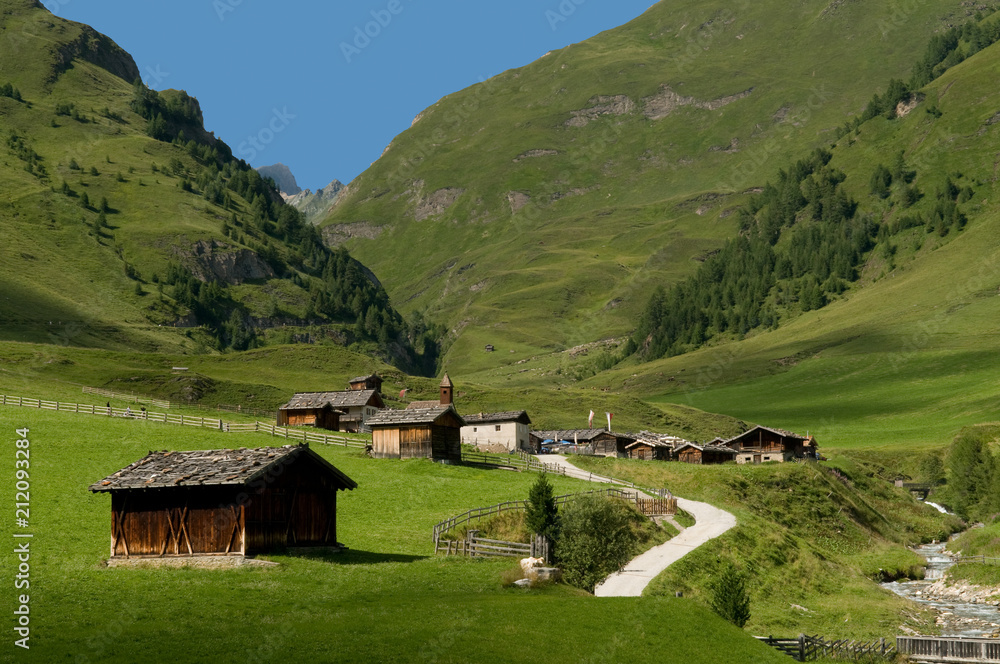 Almendorf Fane Alm in Südtirol