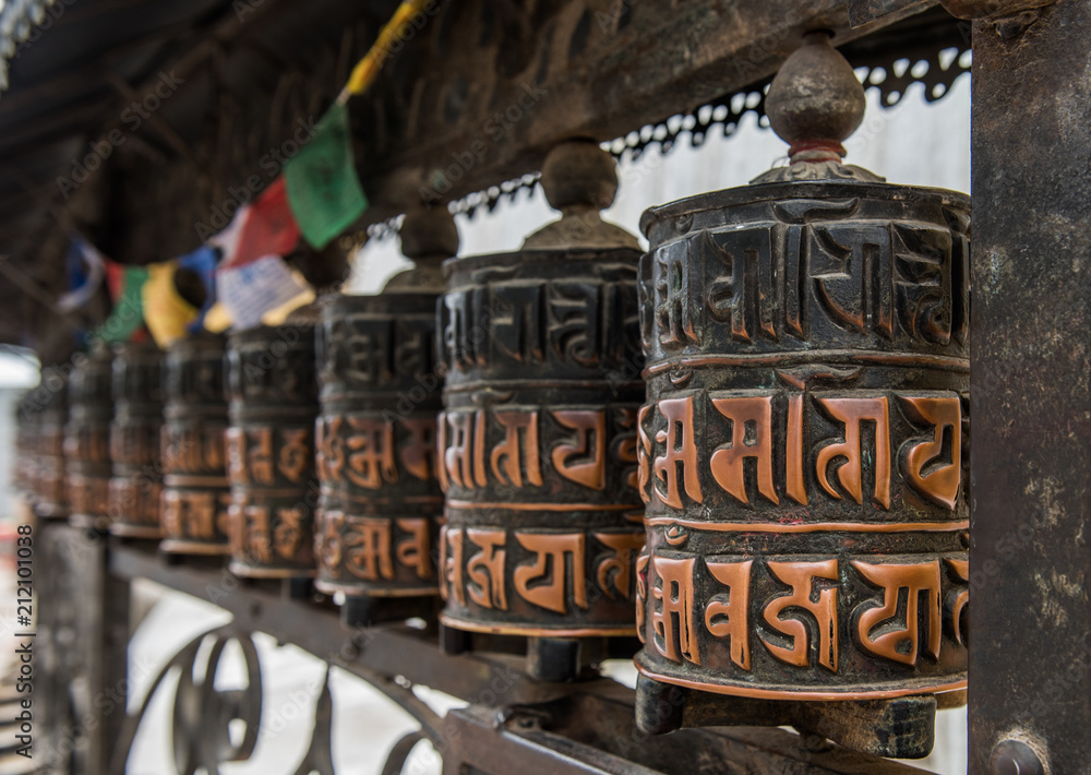 Ταπετσαρία Buddhist prayer wheels at Swayambhunath ( monkey temple) Kathmandu, Nepal