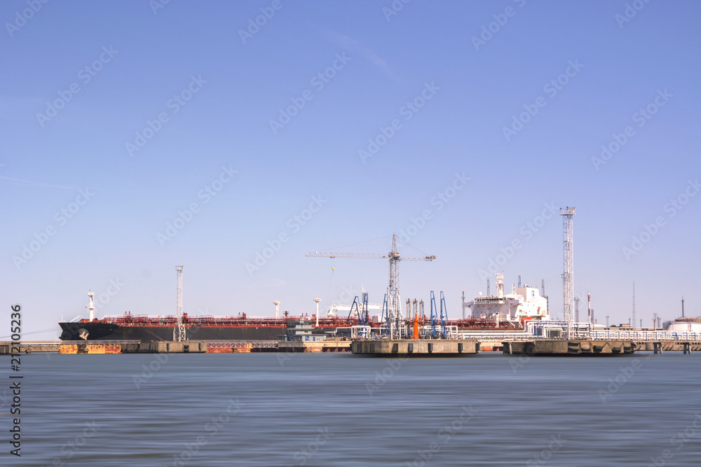 sea port cargo ship ready to loading !