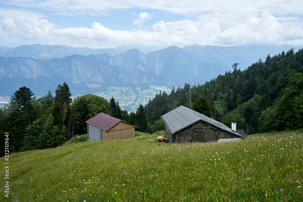 Hütte in den Schweizer Alpen