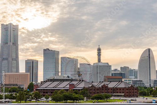 夕方の横浜みなとみらい The clouds of nightfall in Minatomirai