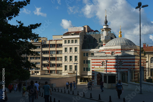 Photography Tourists, residents, attractions and places of interest