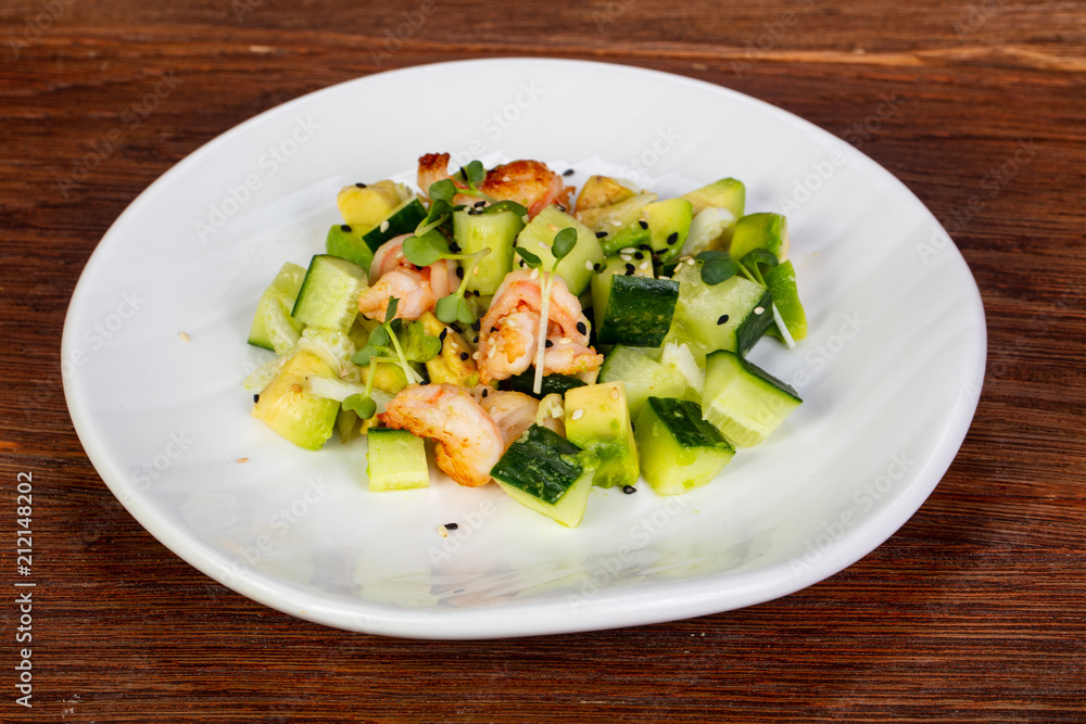 Salad with shrimp and avocado Salad with shrimp and avocado