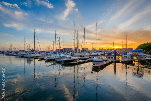 Sunset over a marina in Canton, Baltimore, Maryland © jonbilous