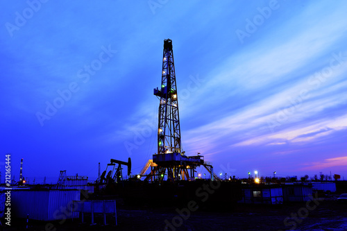 Oil drilling rig photo