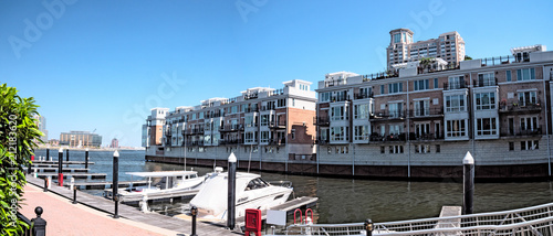 Foto Baltimore Maryland Inner Harbor Waterfront Boardwalk Housing