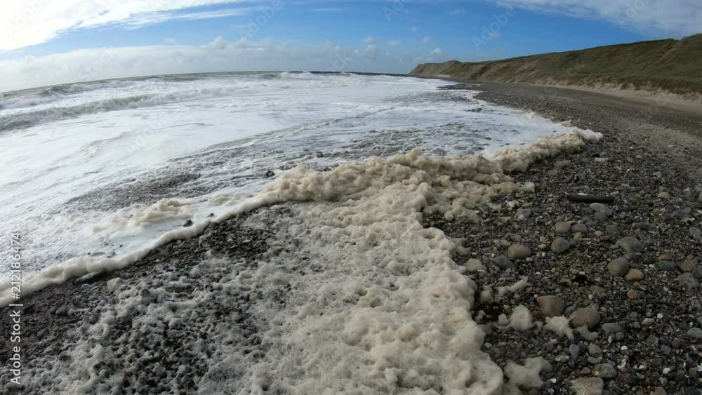 Schaumbildung an der dänischen Nordseeküste Schaumbildung an der dänischen Nordseeküste
