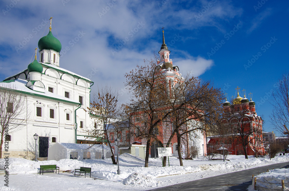 Naklejka premium MOSCOW, RUSSIA - FEBRUARY 2018: Church of Maximus the blessed in Varvarka in the landscape Park 