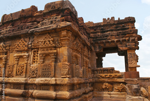 Mukha mandapa and the south wall, Papanatha temple, Pattadakal temple complex, Pattadakal, Karnataka