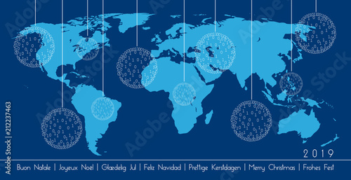 Weltkarte mit Christbaumkugeln aus 1 und 0 mit mehrsprachigem Weihnachtsgruß und 2019, cartoon-IT