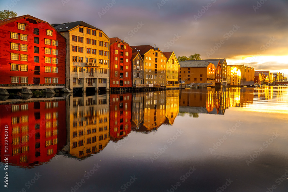 Obraz premium Trondheim city on the sunrise, Norway.