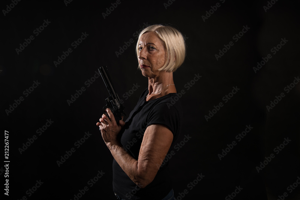 Edeltraud Revolver 3 Edeltraud Revolver 3